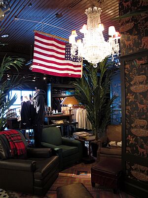 Hollister Co Festival Walk Interior 201108