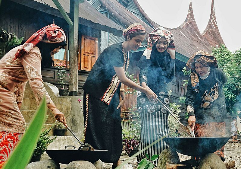 Memasak Rendang