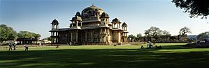 Mohammad gaus tomb