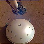 PIA23177-Mars-InSightLander-Seismometer-20190423