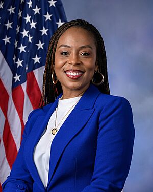 Shontel Brown, official portrait (119th Congress).jpg