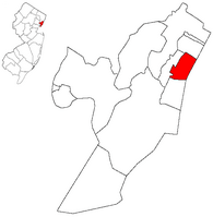 Weehawken highlighted in Hudson County. Inset: Location of Hudson County highlighted in the State of New Jersey.