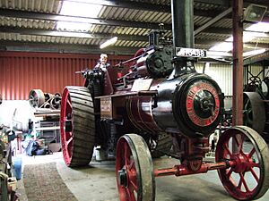 2005 0819 Red Traction Engine