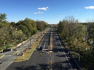 2017-10-30 14 27 58 View south along New Jersey State Route 29 (Daniel Bray Highway) and New Jersey State Route 175 (River Road) from the West Trenton Railroad Bridge in Ewing Township, Mercer County, New Jersey
