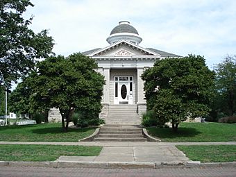 Arcola Public Library Wide View.JPG