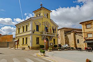 Villanueva de Gumiel Town Hall Square