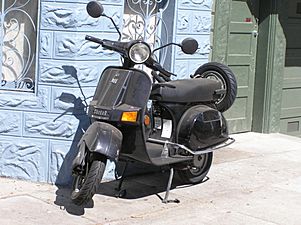 Bajaj chetak scooter 01