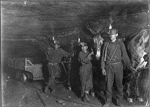 Child coal miners (1908)
