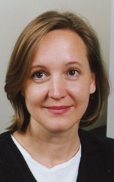 Debra fischer 1 (cropped)