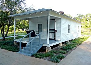 Elvis' birthplace Tupelo, MS 2007