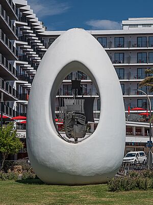 Ibiza San Antonio Egg of Columbus asv2023-04