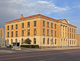 Lubbock Texas Old Federal Courthouse.jpg
