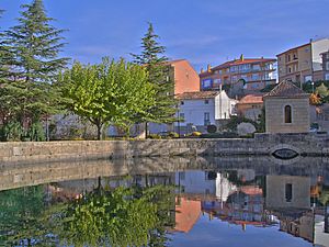 Pozo artesiano, Cella (Teruel).jpg