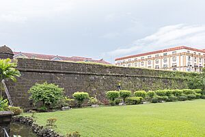 Puerta Real, Manila, Filipinas, 2023-08-27, DD 56