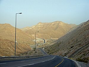 Road towards Qantab, Muscat