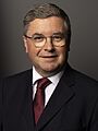 Robert Buckland KC official portrait (cropped)