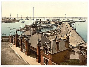Royal Pier, Southampton circa 1890