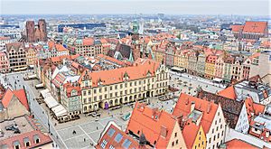 Rynek Starego Miasta We Wroclawiu (152991773)