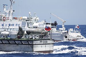 Taiwan and Japan Coast Guard 2012-09-25