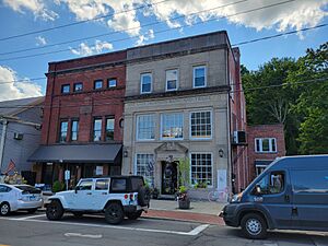 The East Hampton Bank and Trust Co.