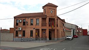Town hall of Tiñosillos