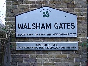 Walsham Gates lock sign