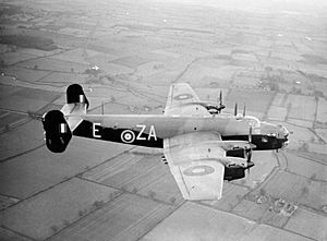 10 Squadron Halifax Mk II Dec 1941 IWM CH 443