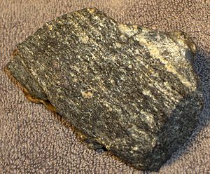 Acasta Gneiss world's oldest crustal rock 4 billion yr FOUR TYPES in dislay case