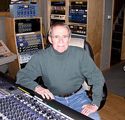 Bobby in studio-11-5-2010--5-.jpeg