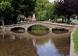 Bridge-over Bourton Waters