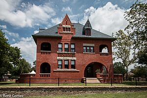 BryceHouse (1 of 1)