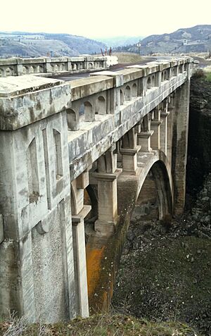 CRH Dry Canyon Creek Bridge