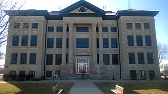 Calhoun County IA Courthouse.jpg