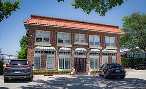 Dr. Frank E. Rutherford Veterinary Hospital Dallas Wiki (1 of 1)