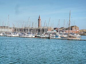 Grimsby Docks - geograph.org.uk - 2615463