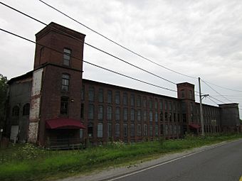 Monument Mill, Housatonic, Massachusetts.jpg