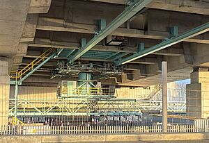 PoW cradle and monorail