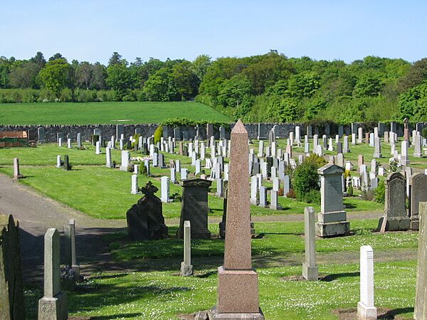Prestonkirk churchyard