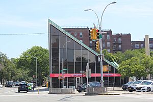 Queens Blvd and 56th Ave Jul 2020 02