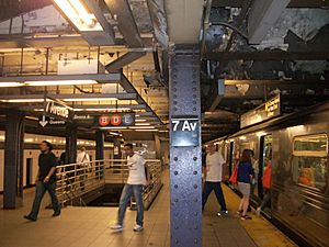 Seventh Avenue Station Pillar