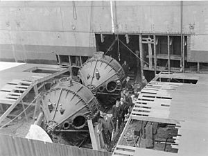 Ship stabilizing gyroscopes USS Henderson 1917