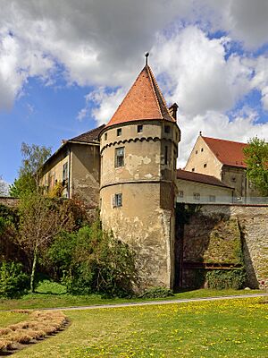 Stift u. Stadtmauer