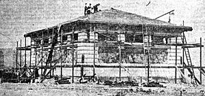 Stony Brook gatehouse construction, 1909