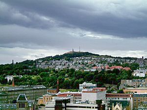 The Dundee Law - geograph.org.uk - 63200 (lighter ground)