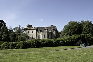 Tulloch Castle (geograph 3548404)