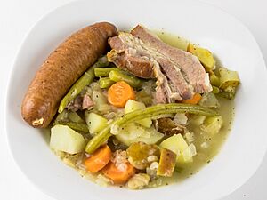Westfälisches Blindhuhn mit Mettenden und Schweinespeck-6650