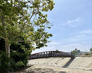 Ballona Creek Pedestrian Bridge (2004), Culver City