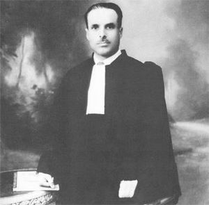 Bourguiba lawyer cloack