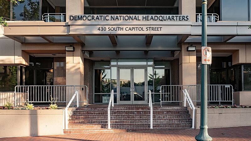 Democratic National Headquarters (53832041544)