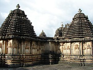 Doddagaddavalli Lakshmidevi temple1 retouched